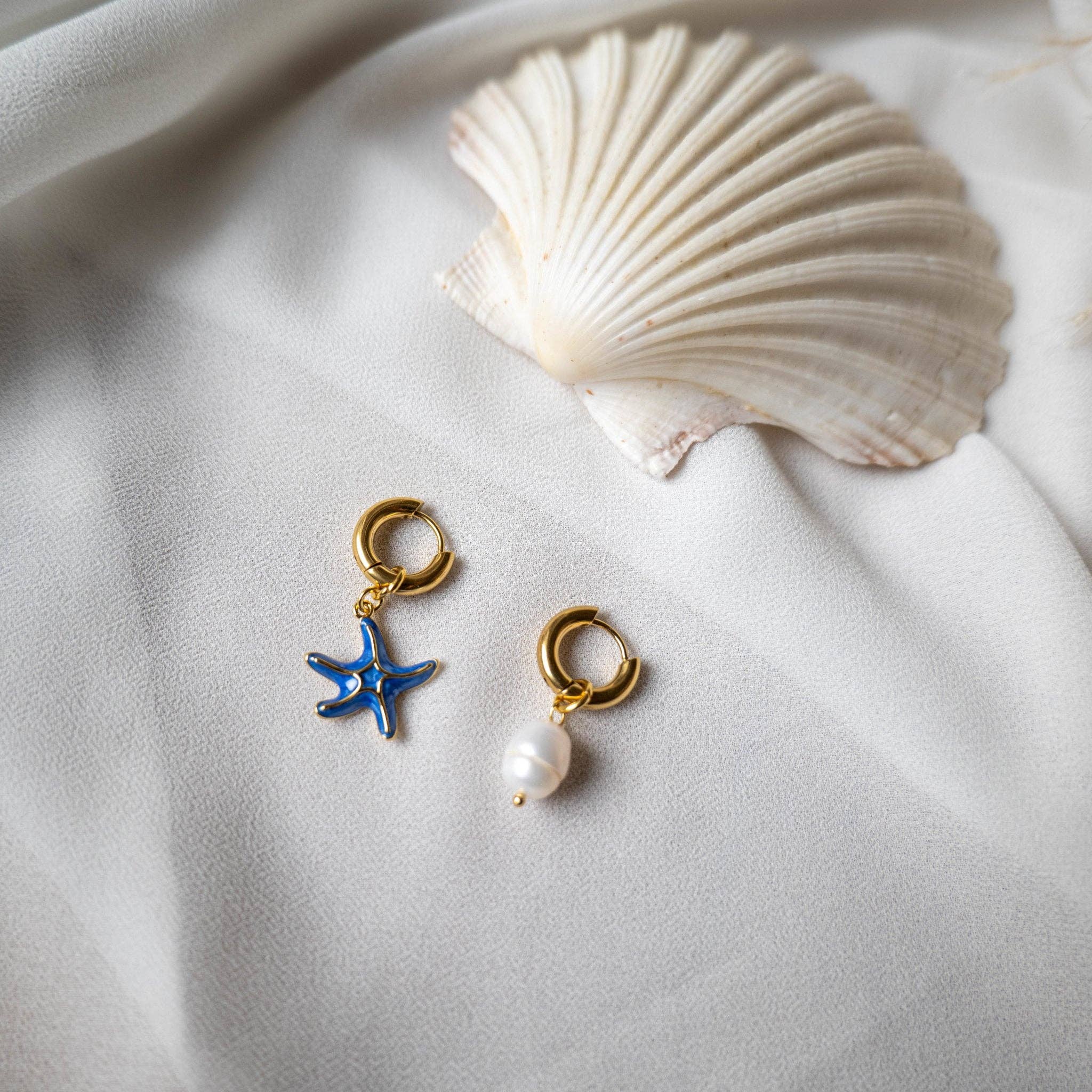 BLUMARE – 2in1 Creolen Perle und Seestern Gold