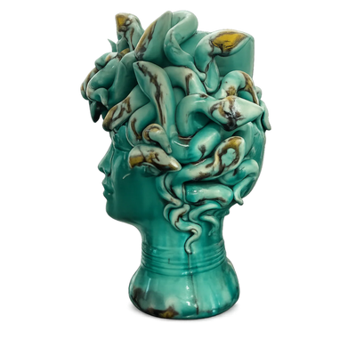 Testa di Medusa in ceramica di Santo Stefano di Camastra