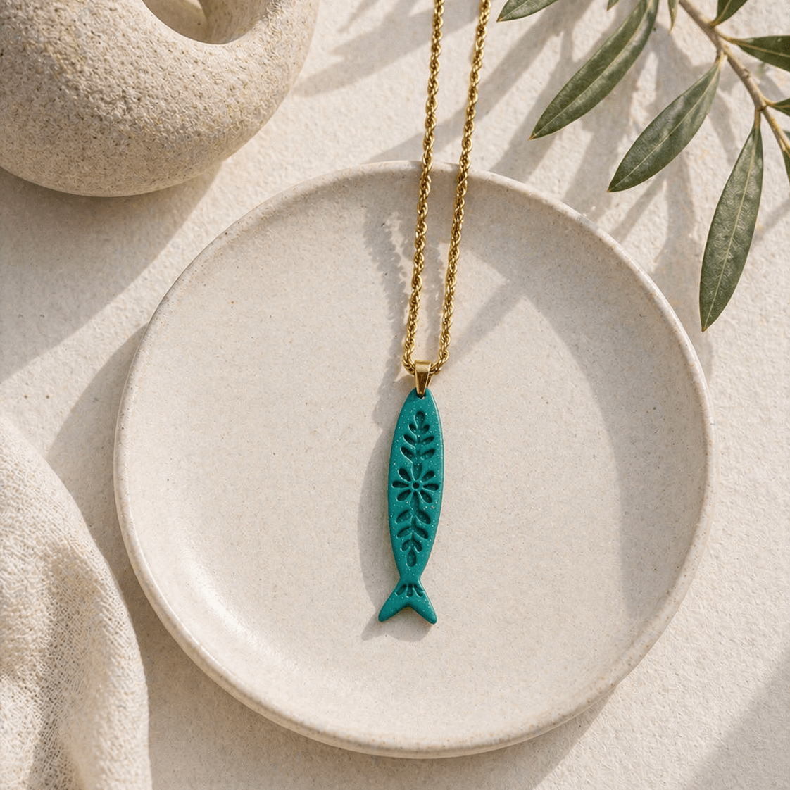THE COASTAL SARDINE NECKLACE