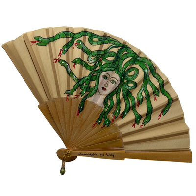 Ventagli artigianali in tessuto e legno
