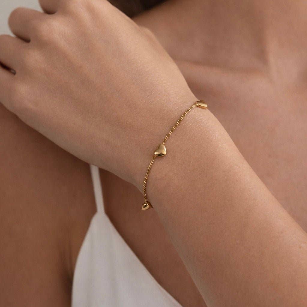 Goldene Bande - Armband mit Herzen