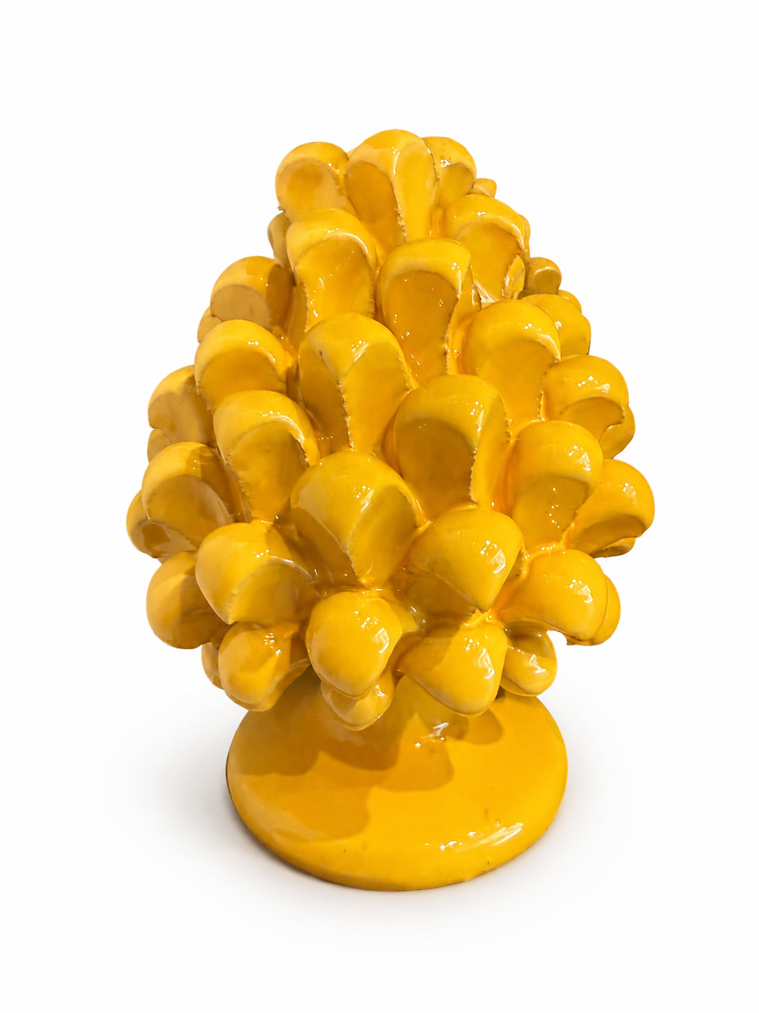 Pommes de pin fabriquées à la main de Santo Stefano di Camastra