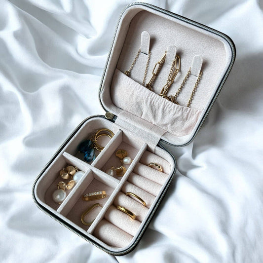 Portagioie da viaggio Black Heart Quadrato - Maravigghia Sicily