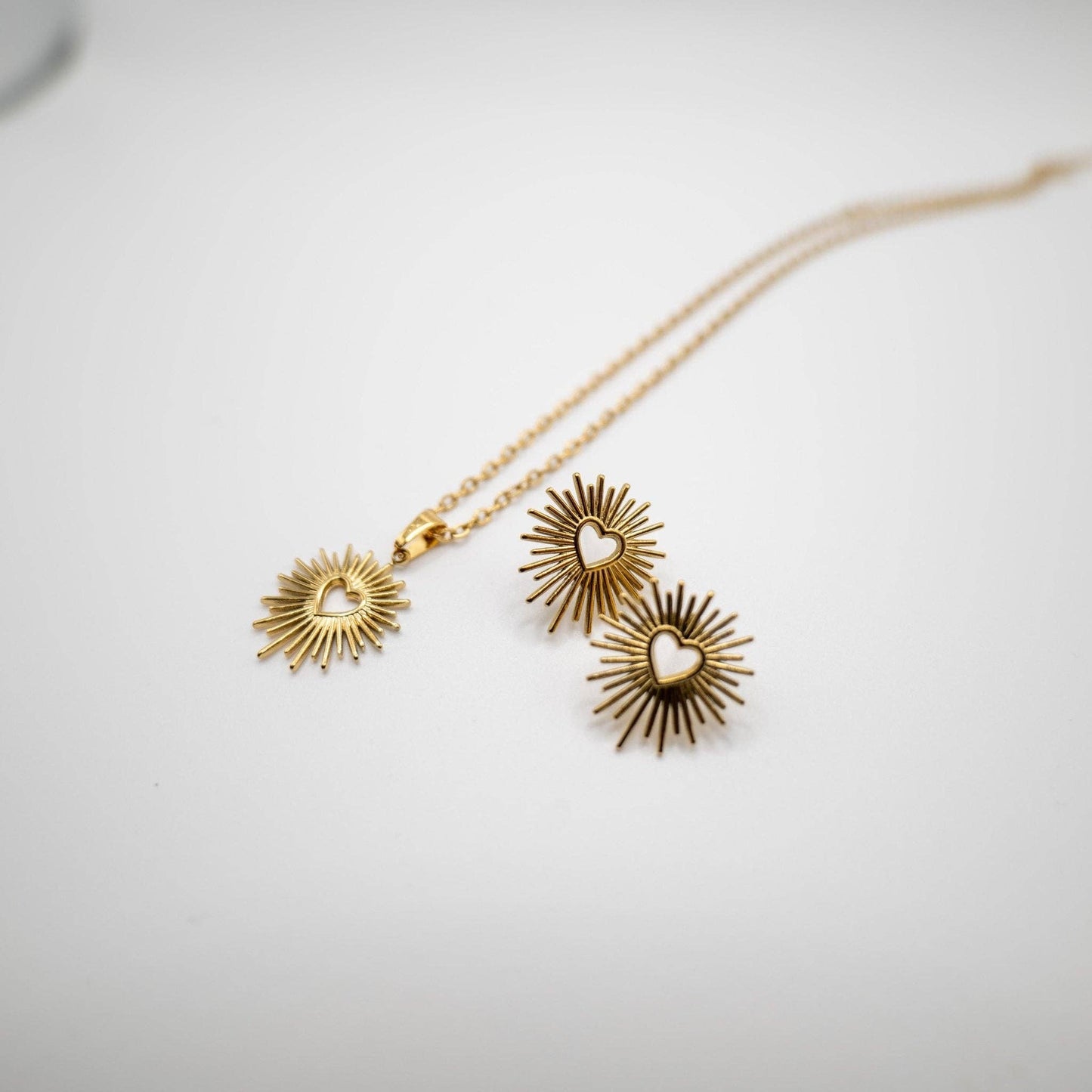 SACRED HEART - Orecchini a Lobo Acciaio placcato oro - Maravigghia Sicily