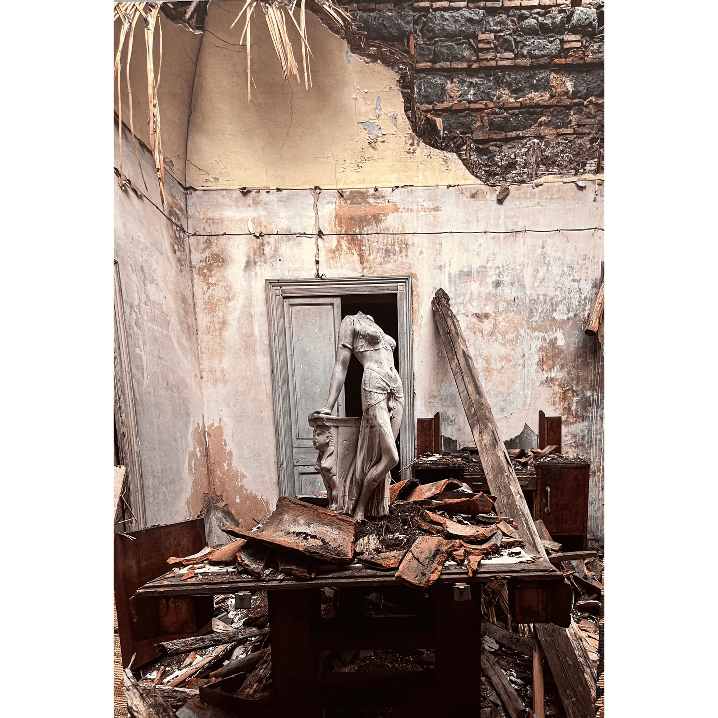 Sicily in Decay - Maravigghia Sicily