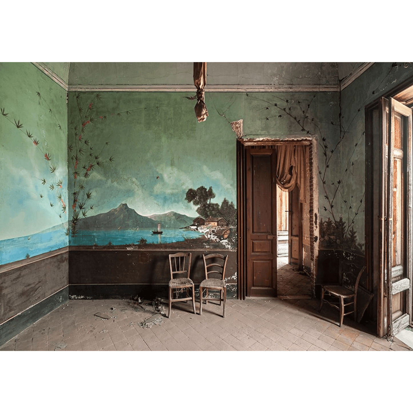 Sicily in Decay - Maravigghia Sicily